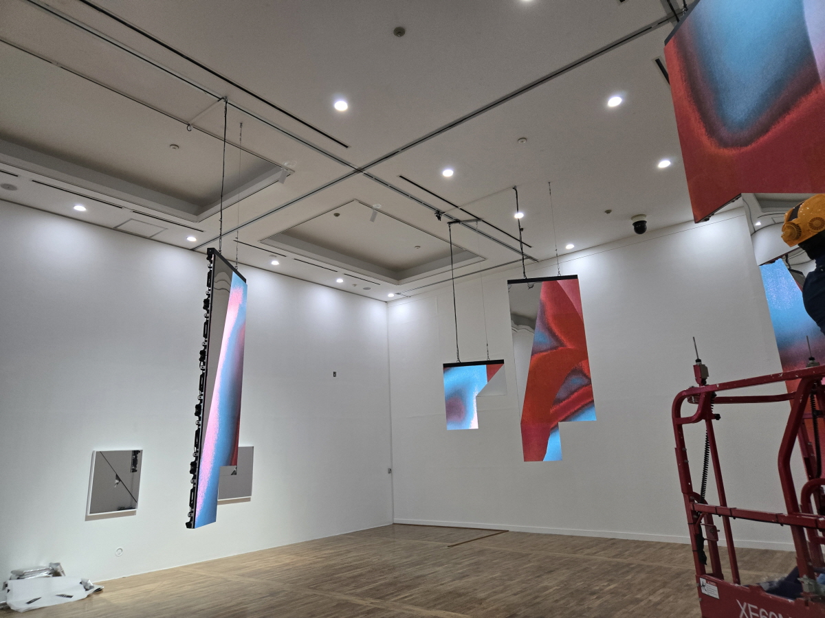 부드럽게 걸어요, 그대 내 꿈 위를 걷고 있기에